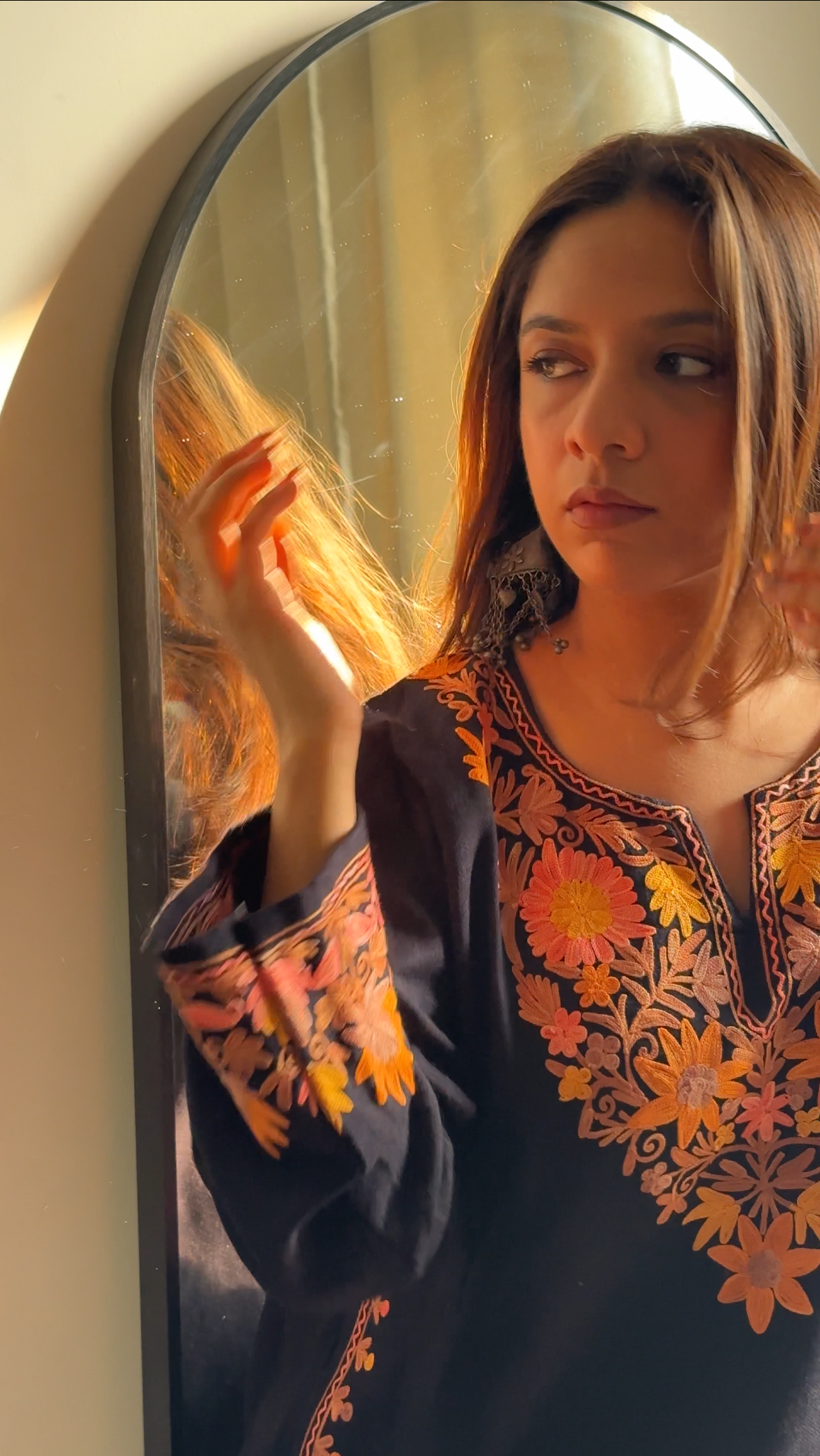 Black Embroidered Pheran